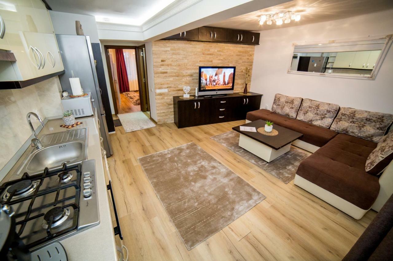 Apartment Apartament Ultra Piata Mihai Viteazul *